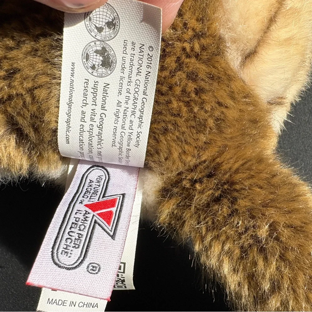 National Geographic Plush Chipmunk Toy - Brown and Cream
